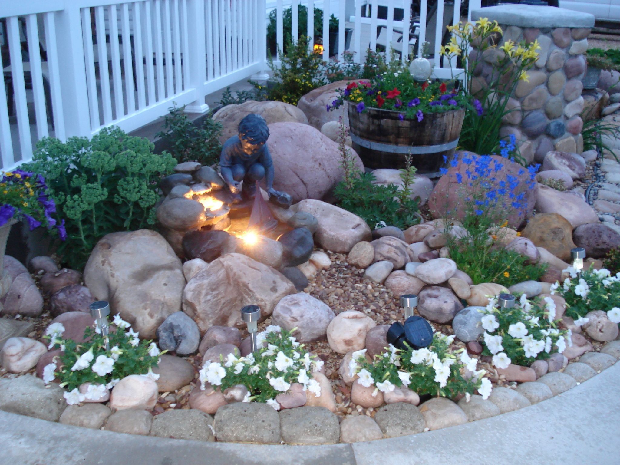 garden ideas using stones – Attractive Impressive Small Rock Garden Ideas For the Home