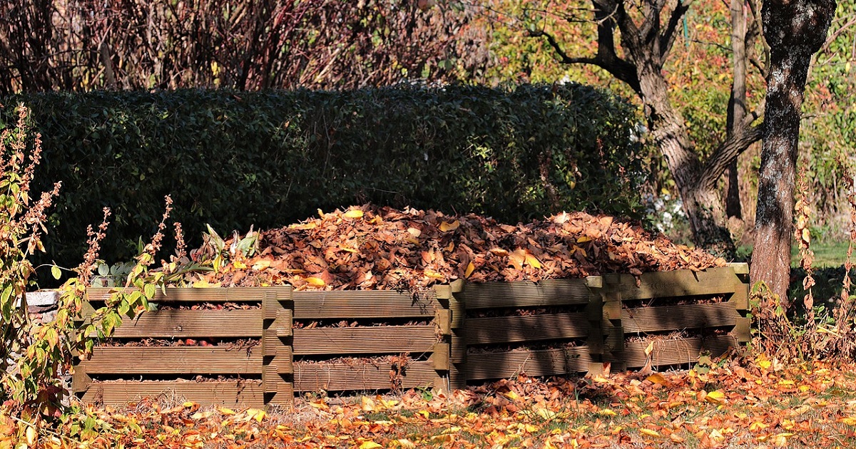 dřevěný kompostér