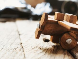 dřevěné letadélko