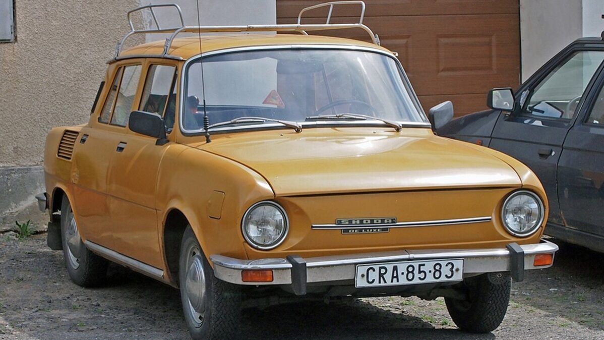 Škoda 100