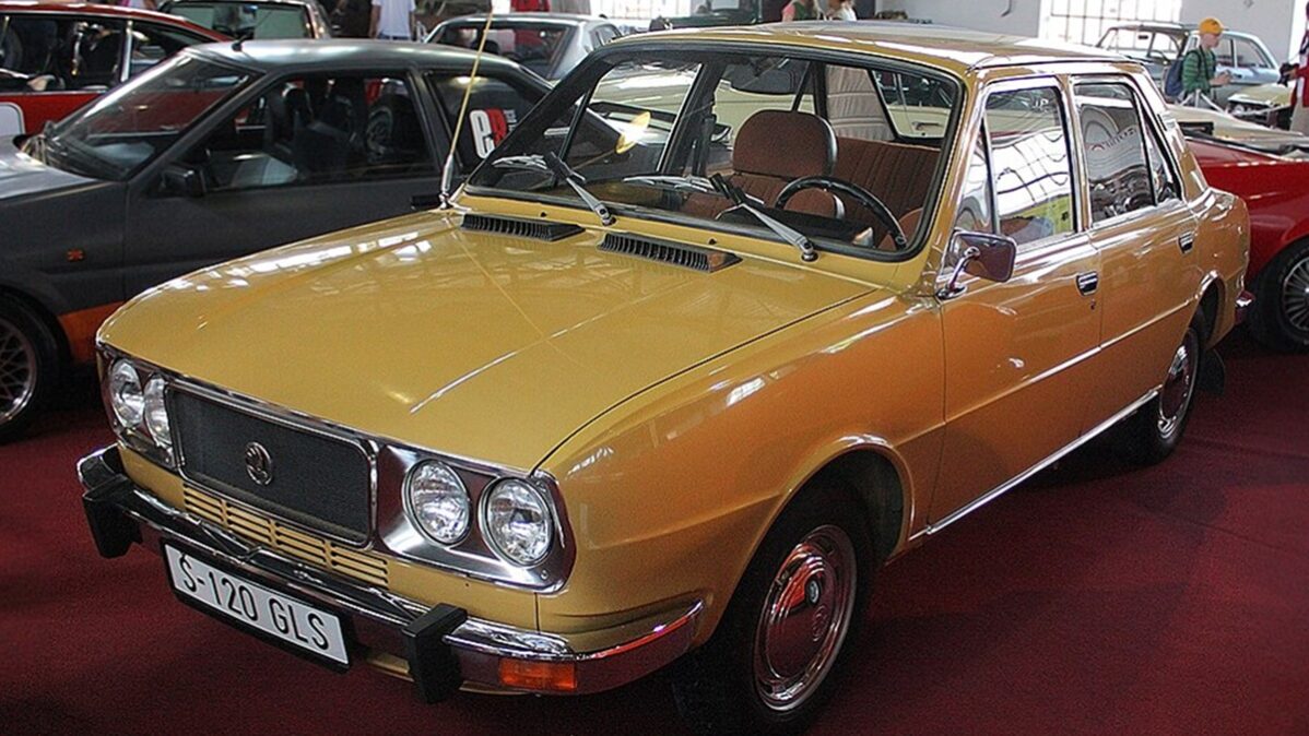 Škoda 120
